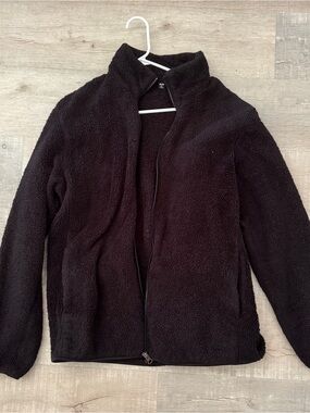 3/$20 Uniqlo Men's Black Sherpa Puffer Jacket